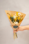 dried flower bunch with daisies